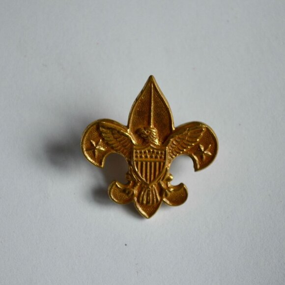 Vintage Boy Scouts of America Eagle Pin Gold Pat. 1911 - Picture 1 of 2